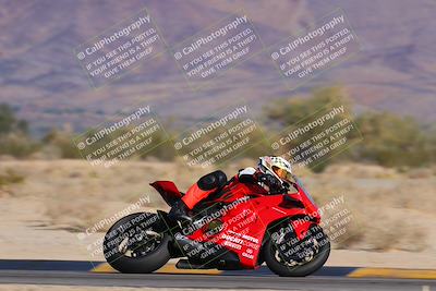 media/Dec-15-2023-Apex Assassins (Fri) [[91f19fb1c7]]/Trackday 1/Session 2 (Turn 4 Entry)/